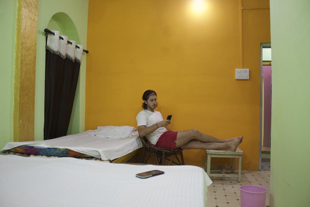 Yogi Lodge Váránaszi Kültér fotó