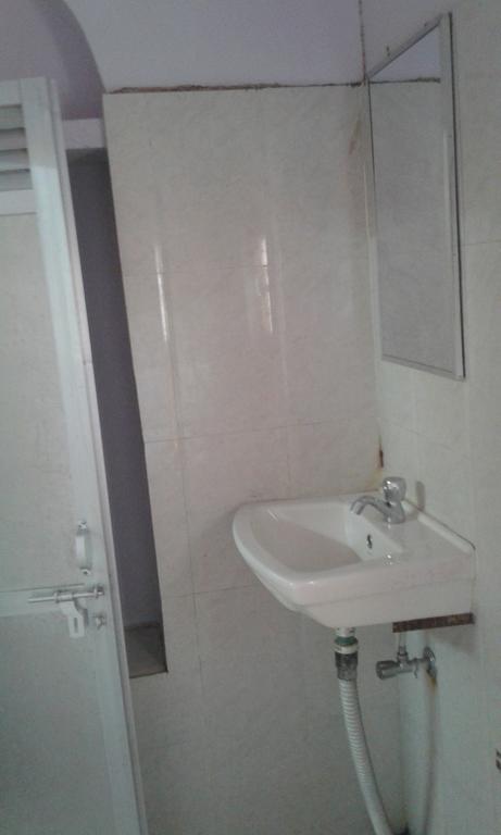 Yogi Lodge Váránaszi Kültér fotó