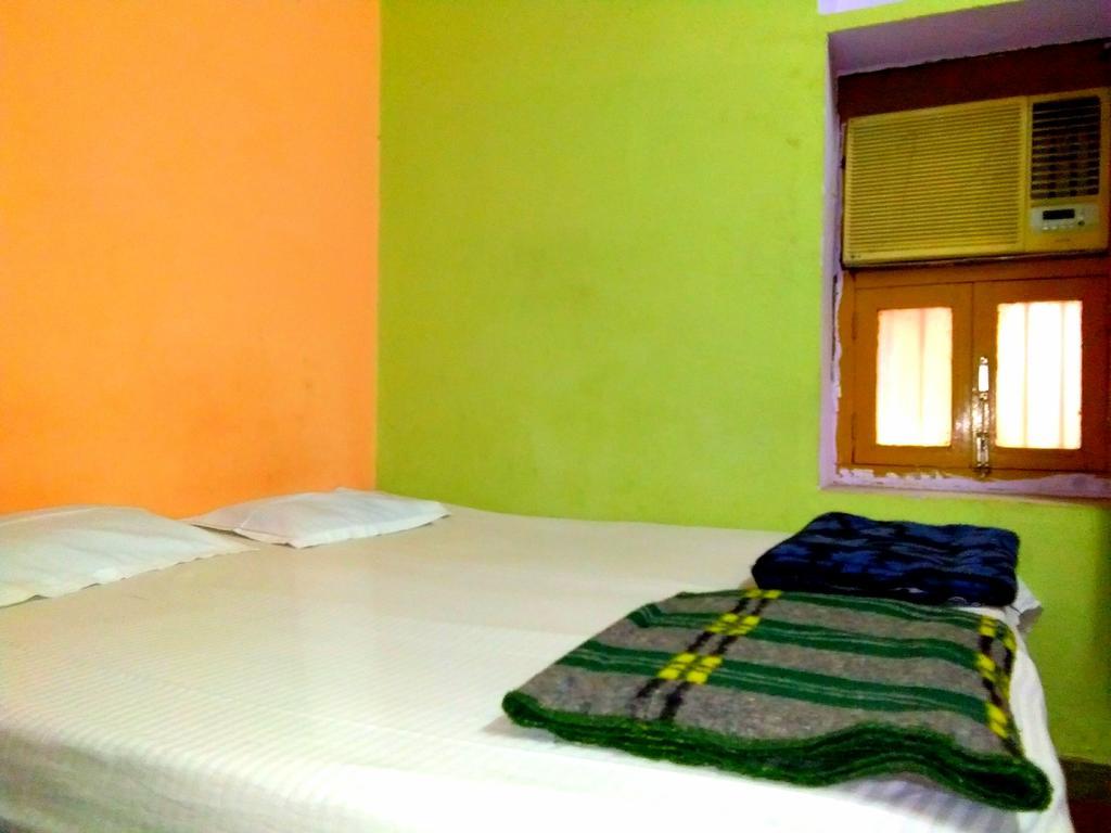 Yogi Lodge Váránaszi Kültér fotó