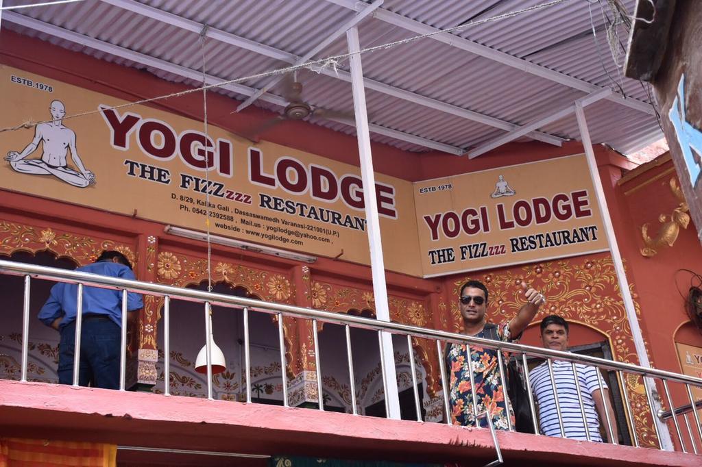 Yogi Lodge Váránaszi Kültér fotó